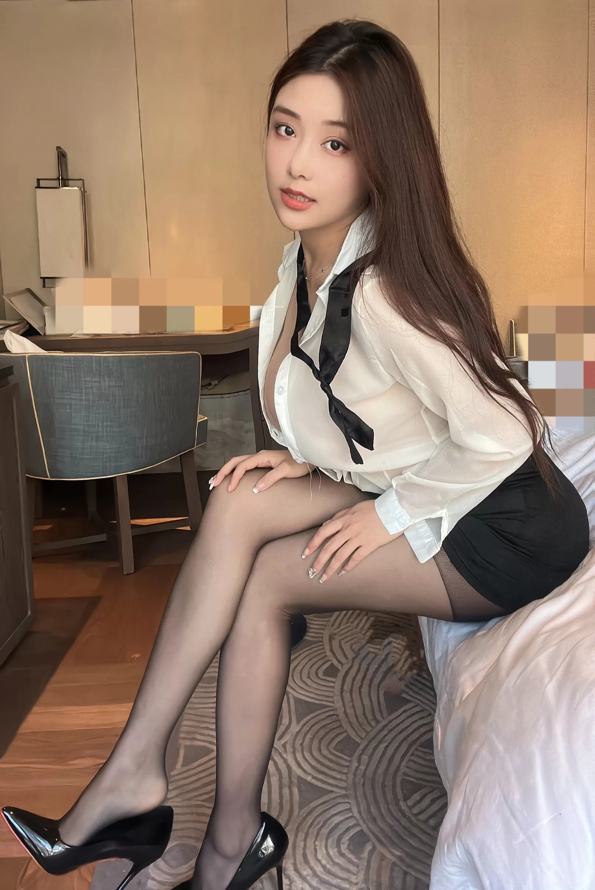 奶雯 - NO.002 秘书制服诱惑 1